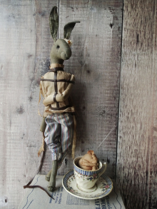Wonderland March Hare & Dormouse